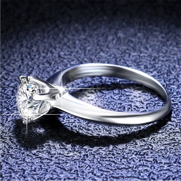 Certified 1ct Solitaire Moissanite Engagement Wedding Ring NEW - Picture 4 of 13